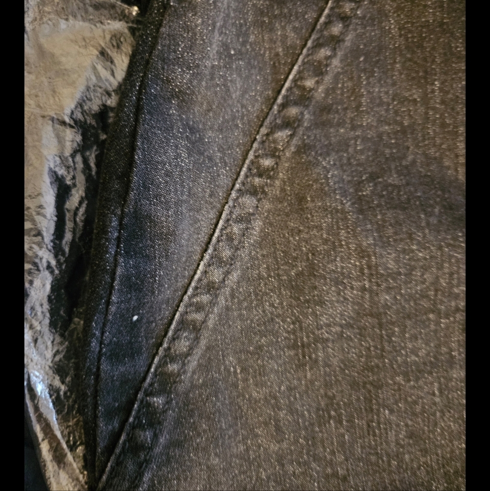 Black Jean Jumpsuit-NWOT-Size Medium - Picture 5 of 16